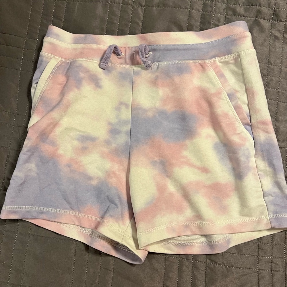 EUC, Tie-Dye 32 Degrees Shorts, Size M (10/12)